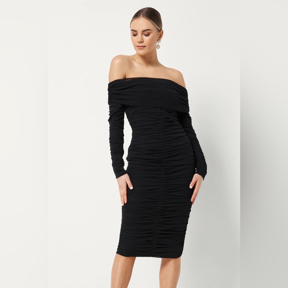 Elliatt Black Long Sleeve Dress